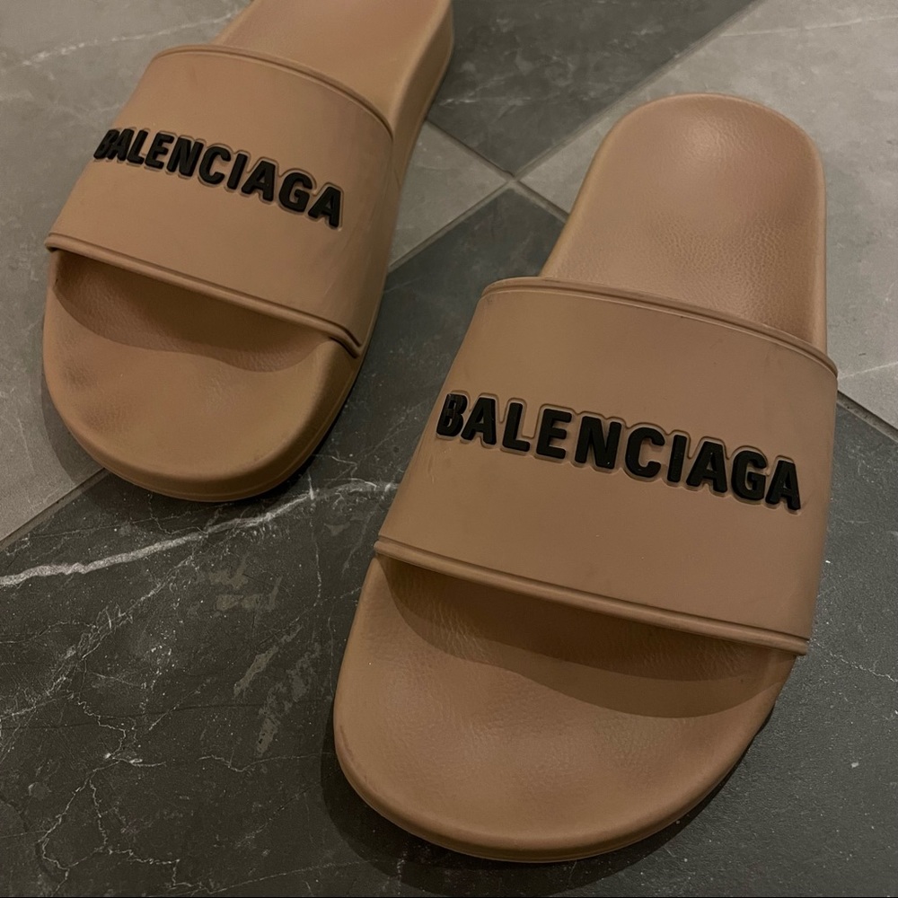 Balenciaga Logo Sport Slides (Beige/Black, US7) - fits like a 6 - Picture 2 of 7